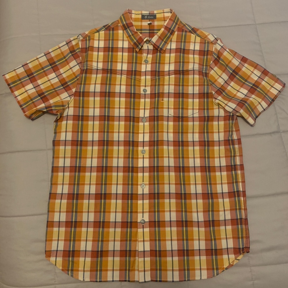 EUC Ibex Short Sleeve Button Down Shirt - 100% Merino Wool, like Icebreaker